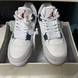 AIR JORDAN 4 RETRO SP