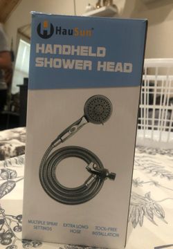 Handheld shower head
