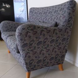 Cristian® Loveseat - Made in Italy - Excellent Condition