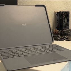 Logitech Combo Touch iPad Air 13" Keyboard Case