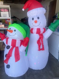 New big inflatable snowman’s