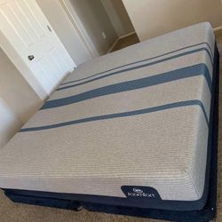 KING SERTA ISERIES MATTRESS AND FREE BOX SPRINGS