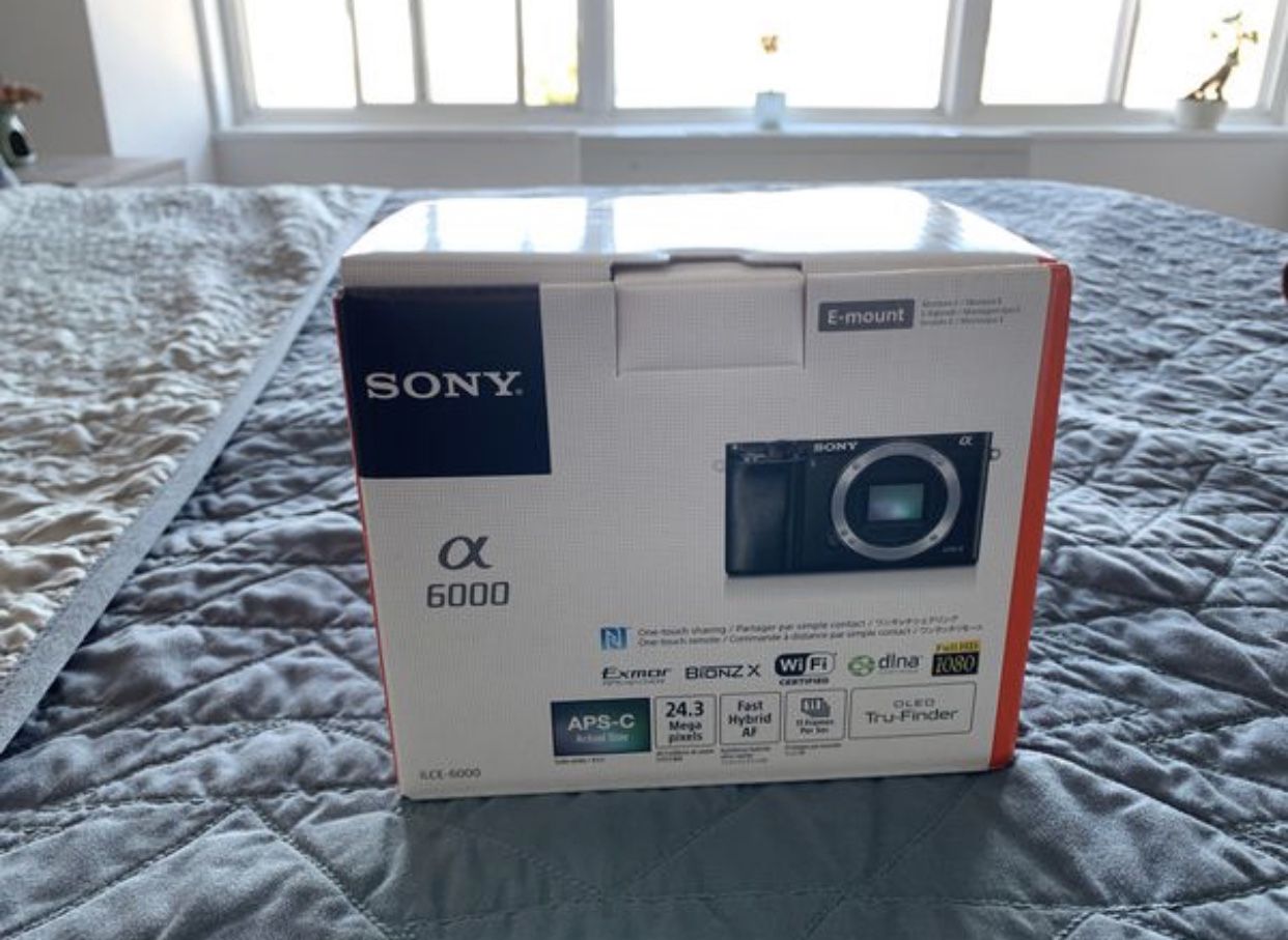 SONY A6000 MIRRORLESS CAMERA (NEW)