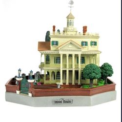 Extremely Rare ❤️❤️ Brand New In Box Figure ❤️❤️ Disney Parks Haunted Mansion Big Fig Statue Figurine 
