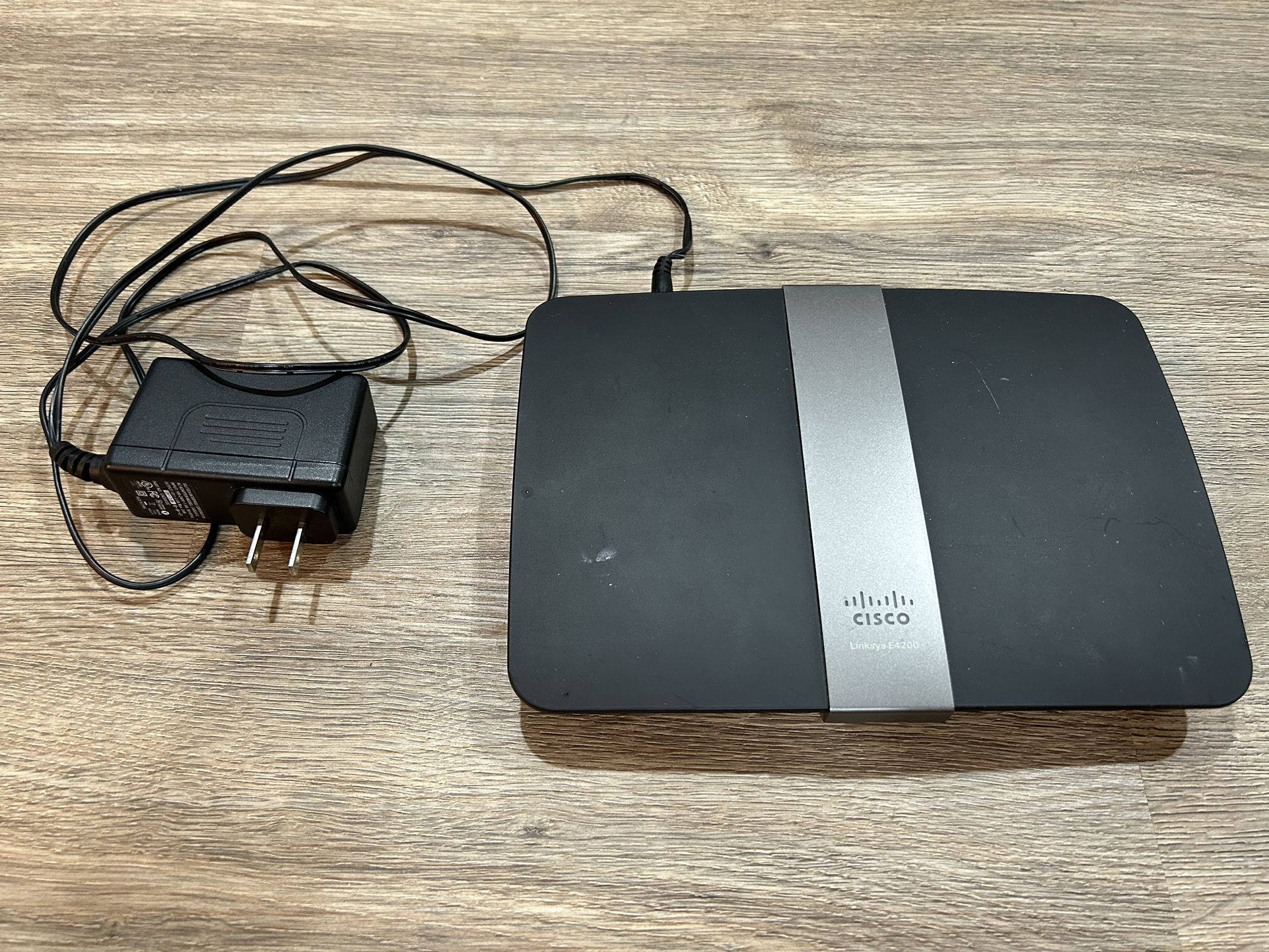 Cisco Linksys E4200 Wireless Router