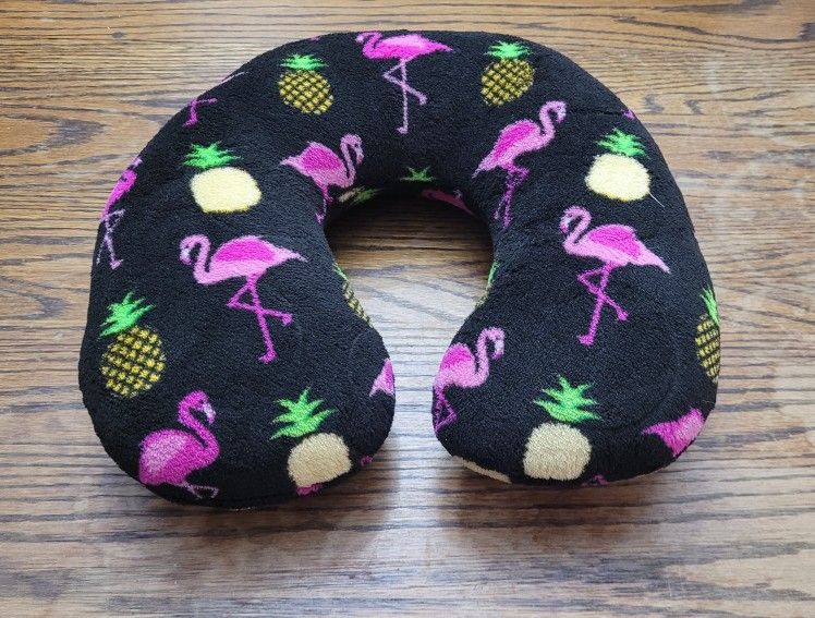 Basic Flamingo Neck Travel Pillow