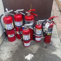 Fire Extinguiser (Dry Chemical