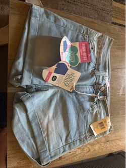 Women shorts size 3 and 4