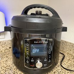 Instant pot pro crisp 11 in 1 air fryer 8 qrt