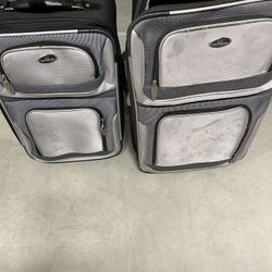 US Traveler Luggage- Gray