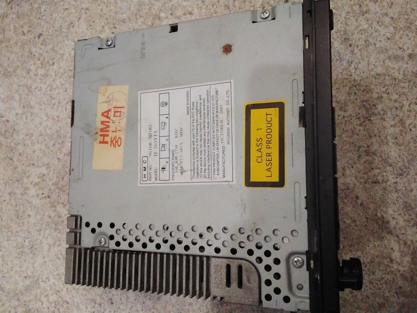 Hyundai H-265yfl Radio And Cd Player