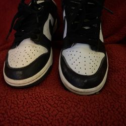 Women’s Nike Gently used size 5.5