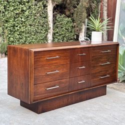 Lane Mid Century MCM Modern Walnut Dresser Credenza Sideboard TV Stand