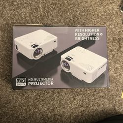 HD MULTIMEDIA PROJECTER