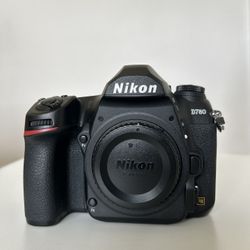 Nikon D780 DSLR Camera – Excellent Condition (Low Shutter Count) + 4 Batteries & Charger