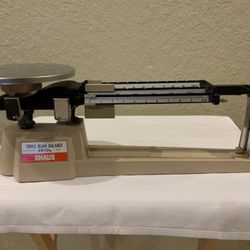 OHAUS 2610 Triple Beam Balance Scale