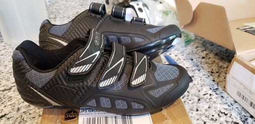 Brand new bike shoes, Women's size 7