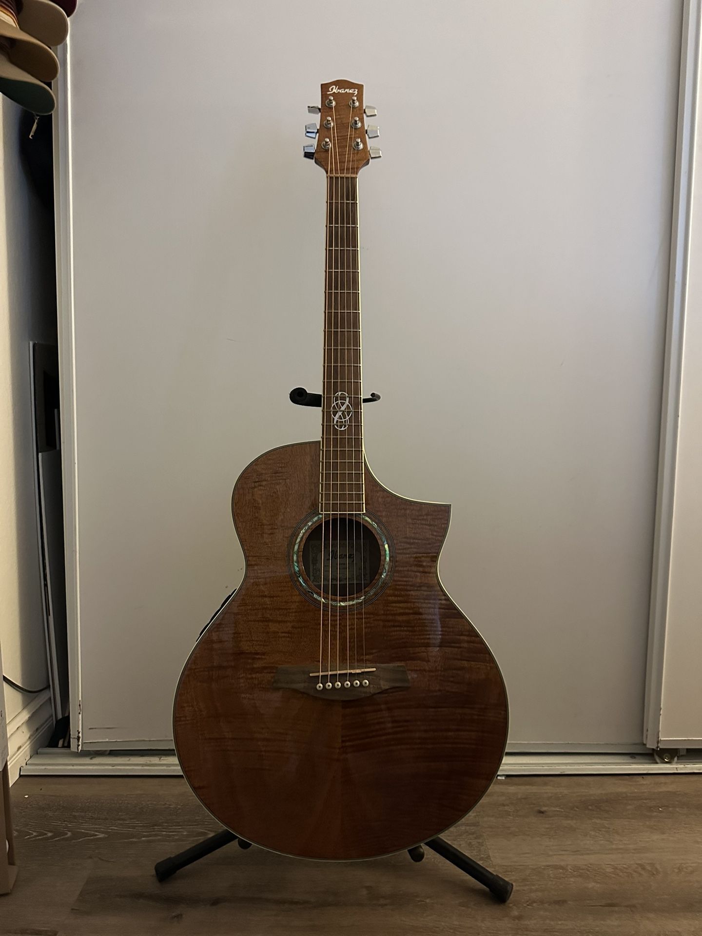 Acoustic Guitar