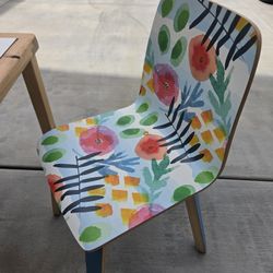 Children's Sensory Table And 2 Chairs