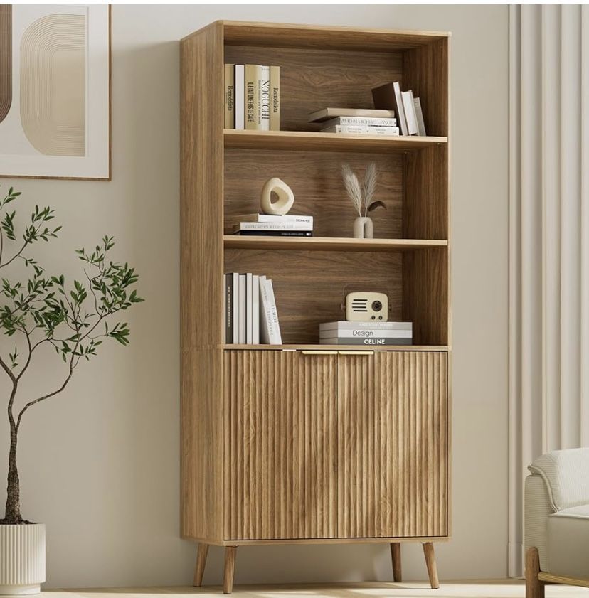 Natural Oak Bookshelf, 70.9" Tall Book Shelf, 5-Tier Bookcase with Fluted Doors and Adjustable Shelves, Wooden Storage Cabinet for Living Room, Office