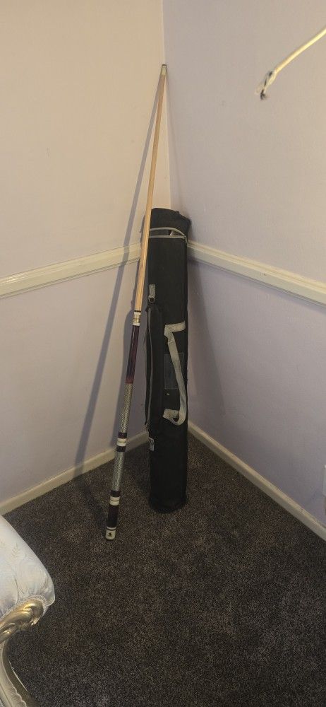 Vintage Billiards Pool Cue with Case – Classic 2-Piece
