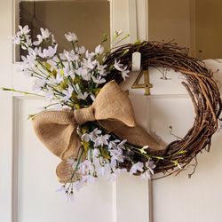 Rustic White Wildflower Wreath