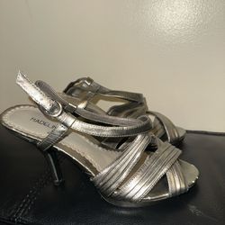 Silver Heels 