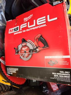 M18 FUEL 18V Lithium-Ion Cordless 7-1/4 in. Rear Handle Circular Saw (Tool-Only)