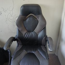 Gaming chair