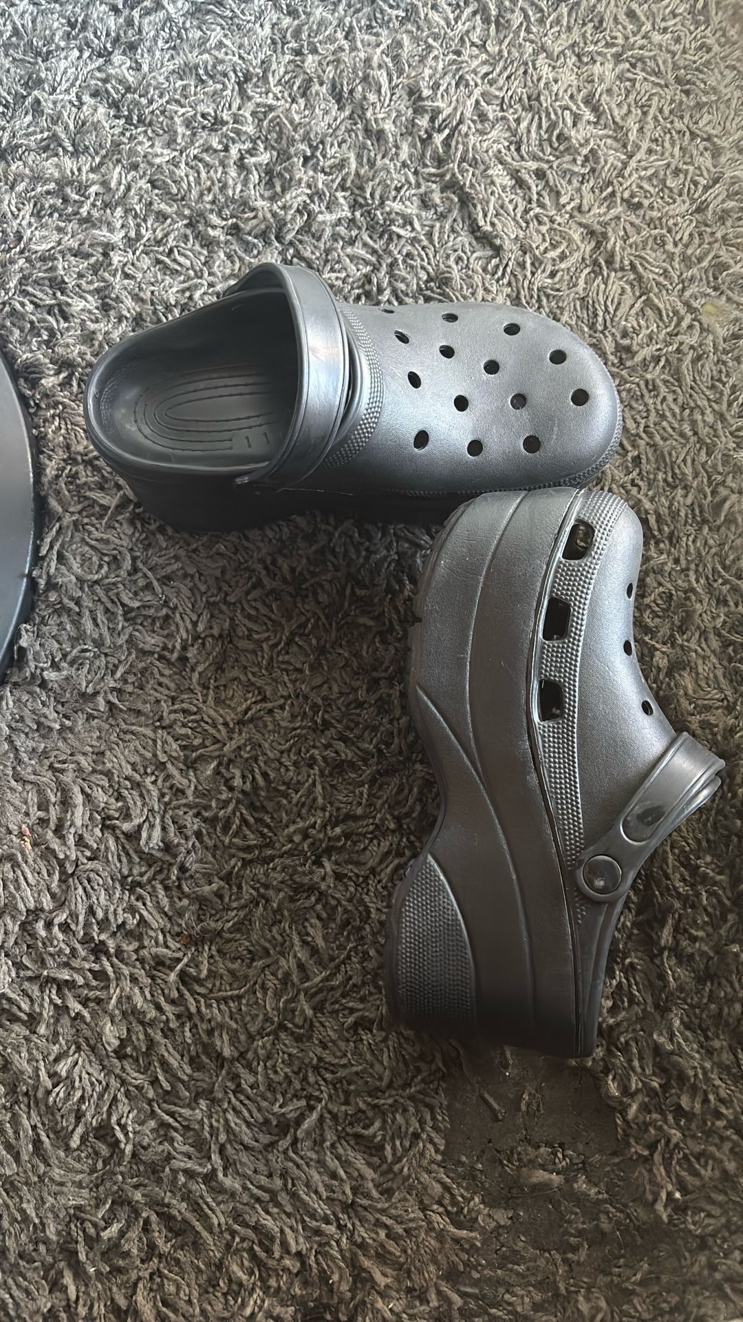 Cool Tall Crocs Size 7.5