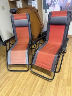 (2) zero gravity chairs