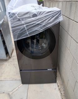 Washer and dryer combo