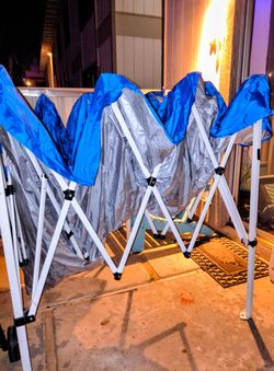 10 ft tent w/canopy.