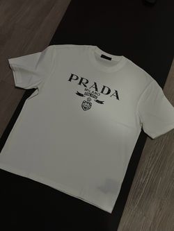 Prada Tshirt