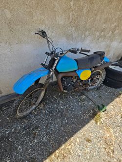 Yamaha  Enduro 1977 model IT400D