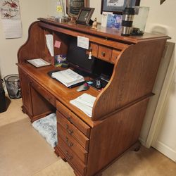 Classic 5 Ft Roll Top Desk