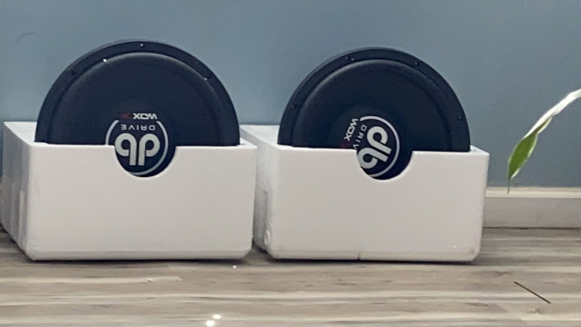Some Amps speakers and Horns for sale