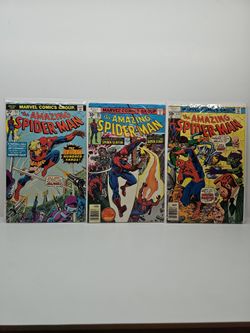 35 Amazing Spider-Man comic books