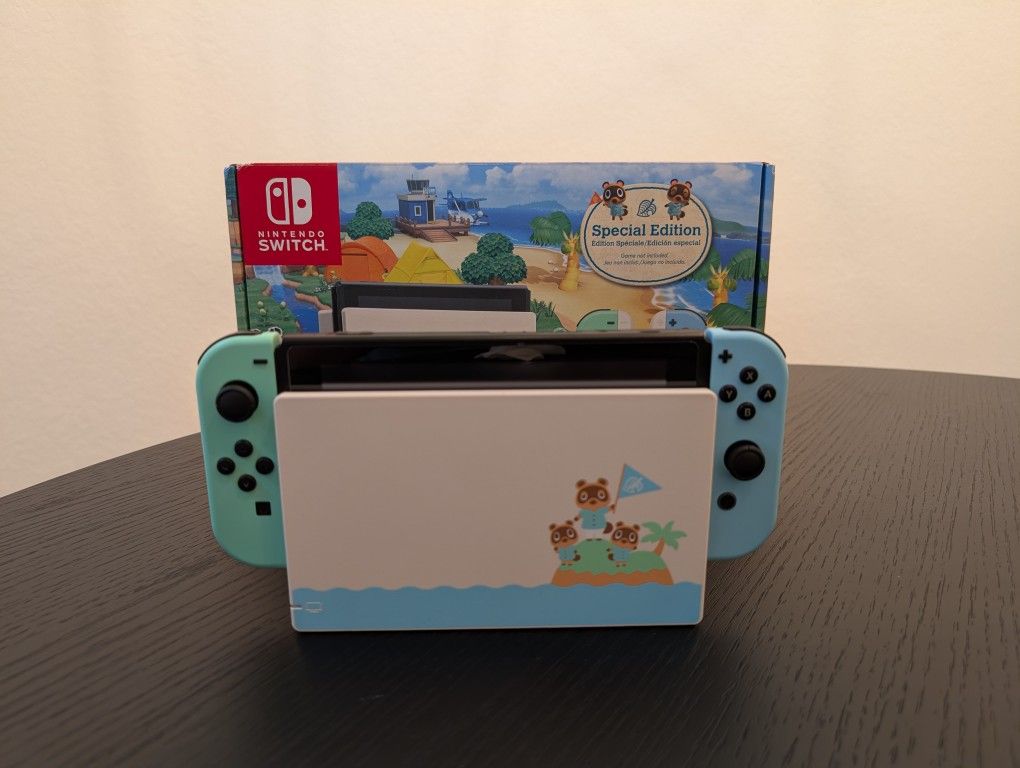 Nintendo Switch - Animal Crossing Special Edition