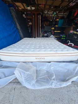 Saatva, Saatva Classic Mattress, Luxury Firm, 11.5", King, Retails for $2,599 💤💤💤
