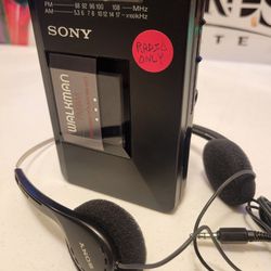 Vintage Sony Walkman WM-AF23 Working AM/FM Radio w/ Sony Headphones