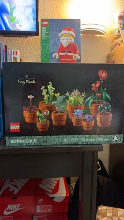 LEGO Botanicals Tiny Plants Set