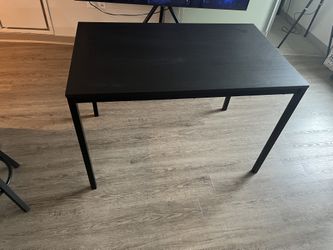 Dinning Table For 4 / Work Table 