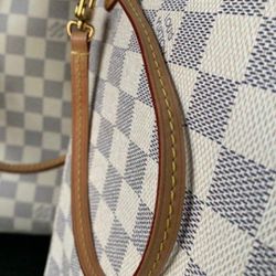 New Louis Vuitton Tote MM With Pouchette