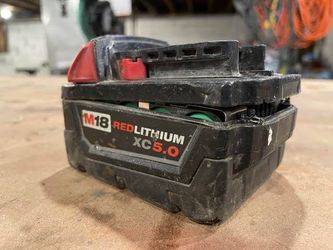 DEWALT AND MILWAUKEE I PICK UP BROKEN UNUSED BATTERIES