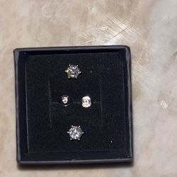 Diamond-look Moissanite Stud Earrings – Pass Diamond Tester – New
