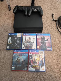 🎮 PlayStation 4 Bundle – Excellent Condition – Ready to Play! 🎮 - $250