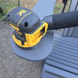 Dewalt 20v Orbital Sander 