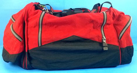 Vintage 90s Marlboro Unlimited Gym Sports Duffel Bag Travel supreme Backpack
