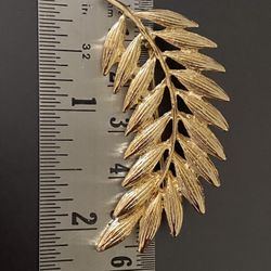 Gold Tone Leaf Brooch